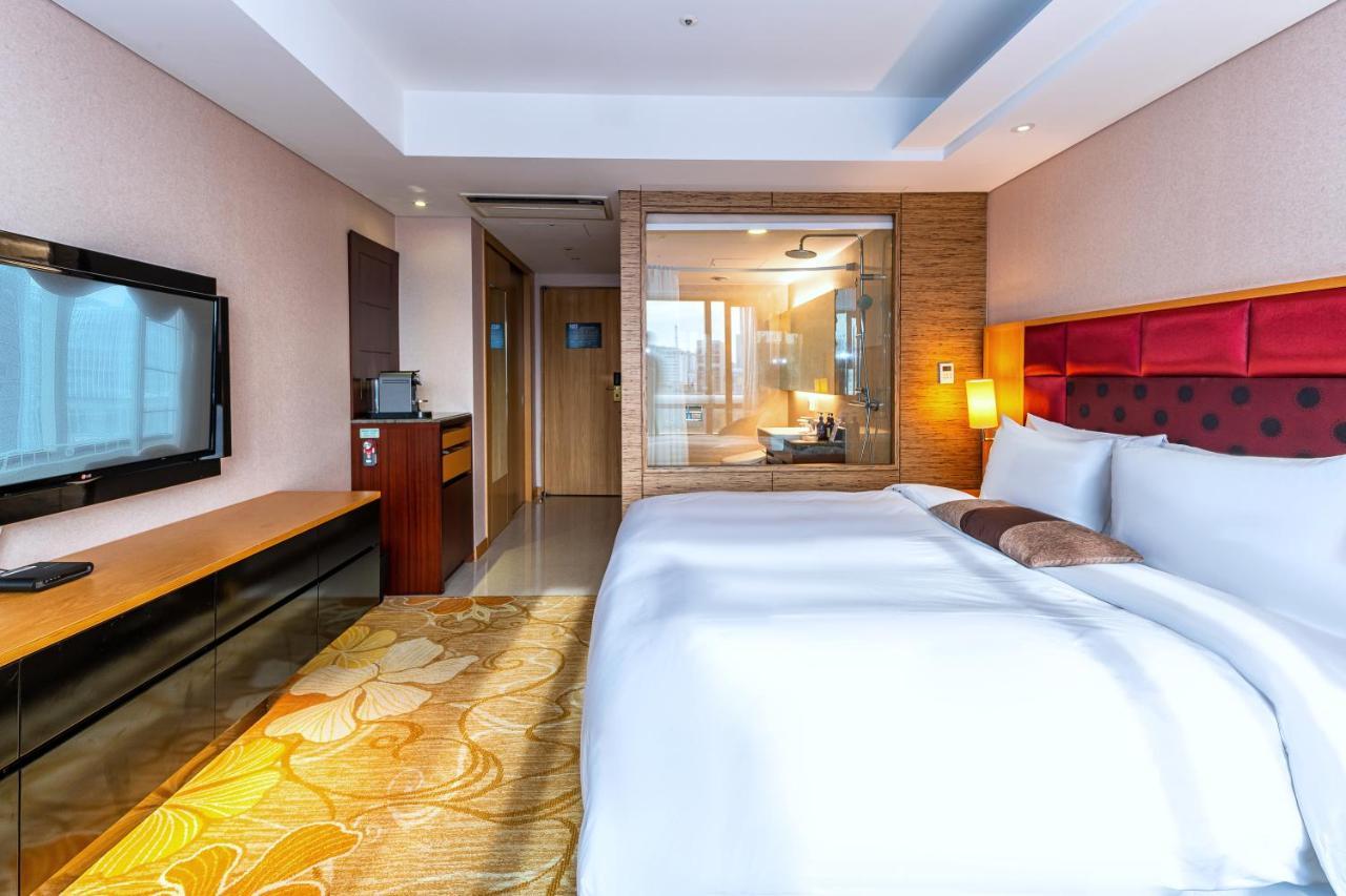 Hotel Koreana 4*