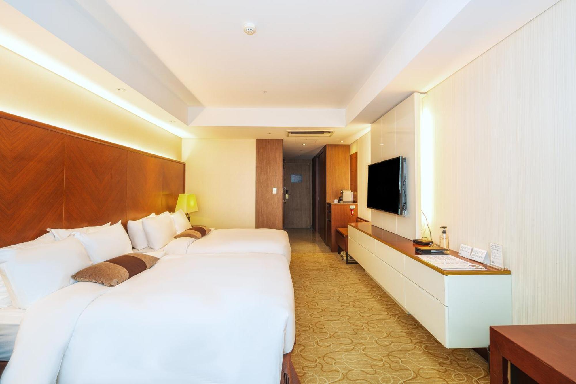Hotel Koreana 4*