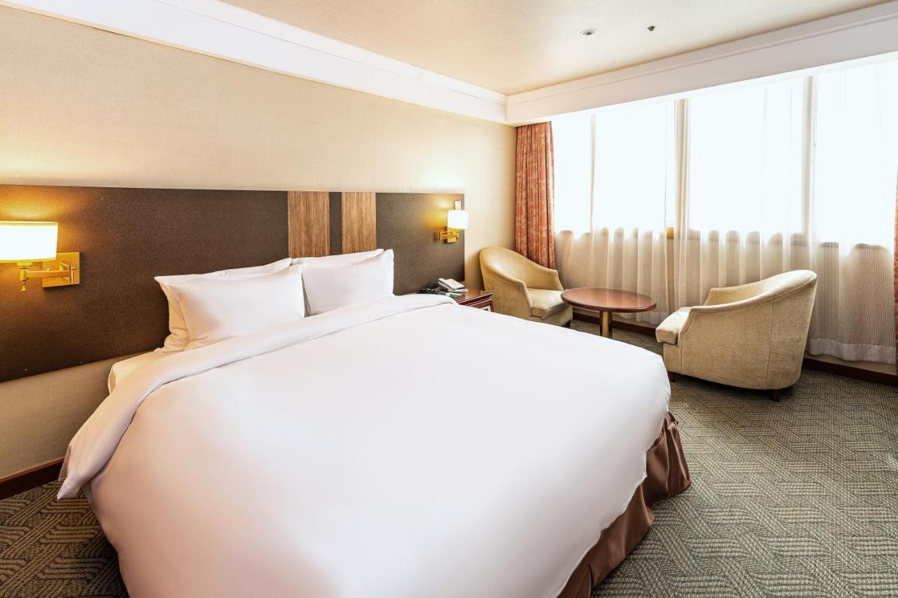 Hotel Koreana 4*